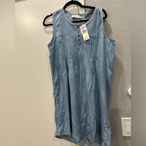 NWT Vineyard Vines Chambray Pintuck Dress in Jake Blue